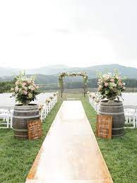 Rustic Country Wedding Aisle Http Www Himisspuff Com Outdoor Wedding Aisles 4 Wedding Aisle Outdoor Outdoor Wedding Decorations Wedding Aisle Decorations