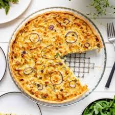 Zwiebelkuchen passt toll zu wein und federweißen. Klassischer Zwiebelkuchen Rezept Elle Republic