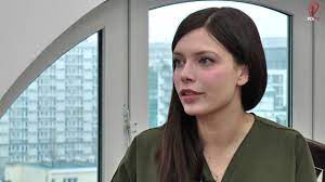 Karolina pawłowska podczas briefingu prasowego przed pałacem prezydenckim w warszawie. W Nairobi Powstrzymano Agende Depopulacyjna Onz Karolina Pawlowska Z Ordo Iuris Dla Pch24tv Youtube