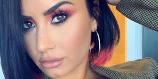 Aside from the length, these stars changed up their color in 2021. Demi Lovato Just Dyed The Tips Of Her Hair Hot Pink