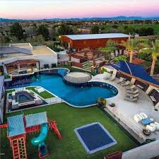 In fact, by the end of 2014, there were more than 350 trampoline parks in the united states; Top 60 Besten Kuhlen Hinterhof Ideen Outdoor Retreat Designs Deutsch Style Backyard Trampoline Backyard Fun Backyard Pool