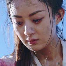 Triệu lệ dĩnh luôn là một cái tên gây tranh cãi trong những chủ đề mà cô xuất hiện. Khi Má»¹ Nhan Cbiz Cung RÆ¡i Lá»‡ Ai Xá»©ng Danh La Tien Ná»¯ Khoc