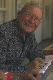 Just read the sad news, and in total shock,this is just devastating to  everyone in the manilow world😥. My heart ans thoughts go out to her family  friend,Barry must be devastated 😥😥