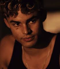 Nick Ressemble A Lion A Contre Sens London