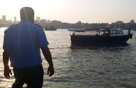 Boat carrying Maharashtra chief ...