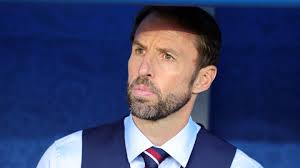 Gareth southgate obe (born 3 september 1970) is an english professional football manager and former player who played as a defender or as a midfielder. Garet Sautgejt Ostanetsya Trenerom Sbornoj Anglii I Posle Evro 2020