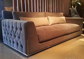 eliza koltuk kollardaki kapitone sikligini metal cerceve ile bulusturduk hem dekoratif hemde konforlu bir model oldu this masterp karyola cerceve koltuklar