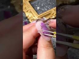 上的视频 manicure jewelry nails