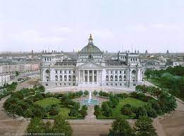 Between 1994 and 1999, the reichstag was redesigned and expanded by the british architect sir norman foster as a modern parliament building while retaining its extensive, historical dimensions. The Reichstag In Berlin The German Way More