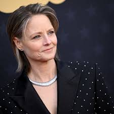 How Jodie Foster, 61, Trained To Get 'Ripped' For Role In 'Nyad'