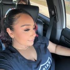 Meredith Powers's Instagram, Twitter & Facebook