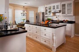 white shaker kitchen cabinets