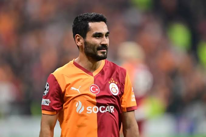 İlkay Gündoğan eleştirilerin hedefindeki ismi savundu: Futboldan anlamıyorlar - Son Dakika