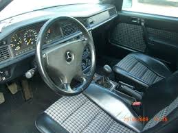 Http Up Autotitre Com 1400b41e9e Jpg Mercedes Interior Mercedes 190 Mercedes