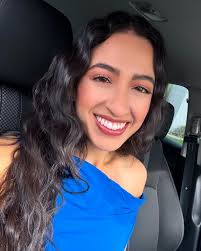 Lucy Castillo's Instagram, Twitter & Facebook