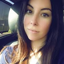 Amanda Manley's Instagram, Twitter & Facebook