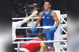 Siya saro man sa personahe kan philippine air force. Pdw5wp Gcpprwm