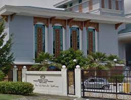 Wisma putra in a statement tonight said any individuals with information on the identity and whereabouts of dr nur have been told to come forward and furnish information via email at bkrm@kln.gov.my. Wisma Putra Mission To Repartriate Malaysians From New Delhi And Mumbai Arrives At Klia Malaysia Malay Mail