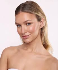 Karla Welch stylizuje gwiazdy 40+. Oto jej modowe know-how