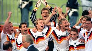 Die deutschen fans werden sich mit einem lächeln erinnern, die italienischen mit horror in den augen. Wm 1990 Italien Sportschau De