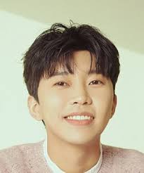 Im Young Woong (임영웅)