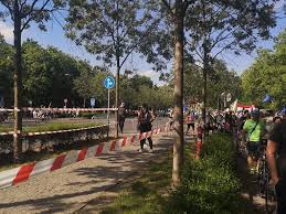 Karácsony kiakadt a kínai spicliképzőre: G S3yhvi6pok4m