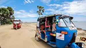 Puiu nastase trenul tuc,tuc nelu stratan new 2020. The Lanka Challenge Drive A Tuk Tuk Through Sri Lanka Adventure Com