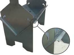 This fire pit comes complete with heat resistant mesh fire screen, a wood grate and cooking grate. 10 Critical Points To Look For When Buying A Collapsible Camping Fire Pit