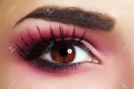 Der schleimhautverträgliche reinigungskomplex klärt mit seiner . Red Eye Makeup Schone Augen Make Up Close Up Lizenzfreie Fotos Bilder Und Stock Fotografie Image 15571901