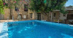 Kreta Sudkuste Das Traditionelles Naturstein Ferienhaus Villa Chrissie Marie Mit Pool Ist Mit Viel Lie Ferienhaus Griechenland Ferienhaus Kreta Ferienhaus