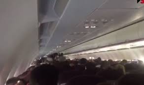 Watch manchester united vs ac milan free online in hd. Va Rugam Stewardesele Romance N Au Stiut Cum Sa Reactioneze Cand Au Vazut Ce Se Intampla In Zborul Craiova Bergamo In Timp Ce Avionul Era In Aer