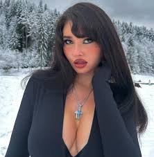 Ana Whiterose behind the scenes - glimpse into her private life and discover the real Ana Whiterose