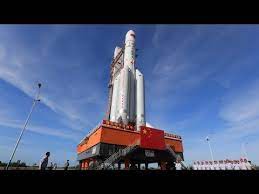 Çin, long march 5b roketinin, uzayda kontrolünü kaybetti ve roketin parçalarının, dünya'ya çarpma tehlikesi bulunduğu açıklandı. China Launches Long March 5 Y2 Heavy Lifting Rocket Youtube