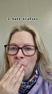 Kari Bower (@htsdrtlvsarcheaology)