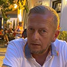 Mike Scheffler's Instagram, Twitter & Facebook