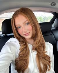 Amanda Asad's Instagram, Twitter & Facebook