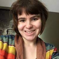 Kelly Holm's Instagram, Twitter & Facebook