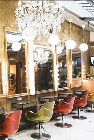 Coiffirst Beauty Crush Le Magnifique Salon De Coiffure Coiffirst Odeon Coiffirst A Cree Le Vernissage Du Cheveu Qui De Beauty Crush Salon De Coiffure Salon