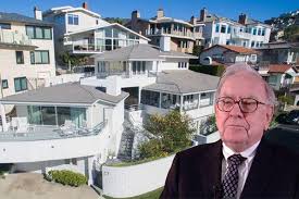 Warren buffett's house is the same one he bought in 1958. Warren Buffett Emerald Bay Lake Tahoe Mansions