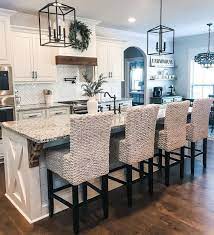Farmhouse Style On Instagram We Are In Love With This Modern Farmhouse Kitchen We Love The Clean Look And Finishes But It Still Has That Far Inredning Kok