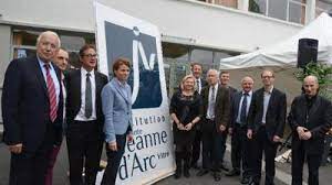 Check spelling or type a new query. Nouveau Logo Pour L Institution Sainte Jeanne D Arc A Vitre