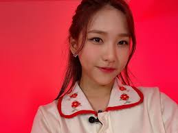 Reddit.tube is not responsible for the content downloaded by users. 210514 Official Twitter Update Huiyeon Lightsum