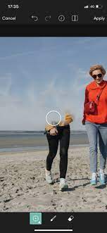 How To Remove People From Photos When You Re A Low Key Diva