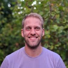 Sandra Vis 𝗶𝘀 𝗯𝗲𝗻𝗼𝗲𝗺𝗱 𝘁𝗼𝘁 𝗠𝗮𝗻𝗮𝗴𝗲𝗿 𝗜𝗻𝗸𝗼𝗽𝗲𝗻 𝗯𝗶𝗷  𝗱𝗲 Rijksinkoopsamenwerking (RIS).