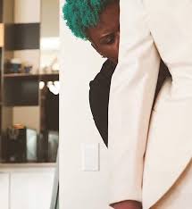 Lauren Settles: Harnessing Passion and Purpose to Break Barriers in Media  and Entertainment