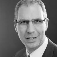 61300+ perfiles de «Uwe»