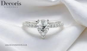 Birnenförmiger Diamantring