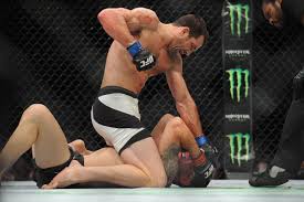 Conor mcgregor in las rockhold put weidman on the canvas in the third frame and softened him up with a ground and pound onslaught. Dana White Luke Rockhold Vs Chris Weidman Immediate Rematch Planned For Ufc 199 In June Mmamania Com