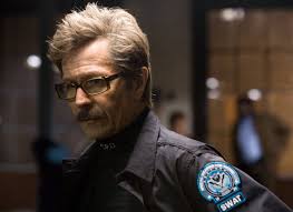12 видео 146 384 просмотра обновлен 6 июн. Gary Oldman Il Cavaliere Oscuro Il Ritorno 2012 Gary Oldman Gary Oldman Movies Gary Oldman Batman