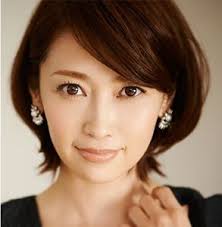 フルアクレフ お試し0円 辺見えみりプロデュース美容液 ヘアスタイリング へんみえみり 髪型 ヘアカット